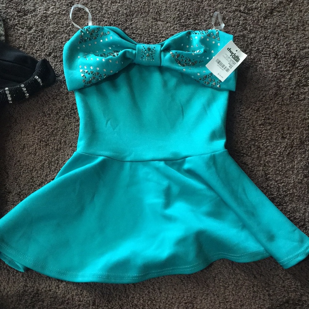Teal/greenish top